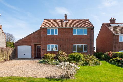 3 bed property, in Detached Home with Privacy and Potential in Northrepps, £375,000