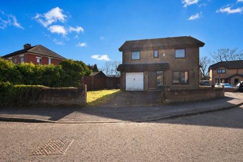 4 bed property, in Forge Road, £180,000