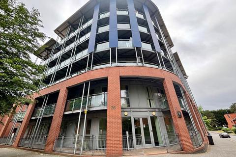 2 bed property, in Wheeleys Lane, £105,000