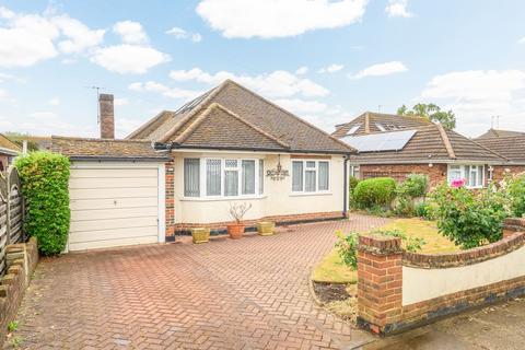 3 bed property, in Franklyn Road, £650,000