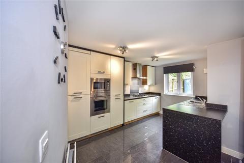 3 bed property, in Darwin Avenue, £375,000