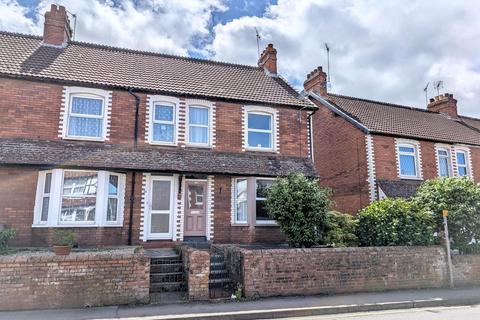 3 bed property, in Alcombe Road, £259,950
