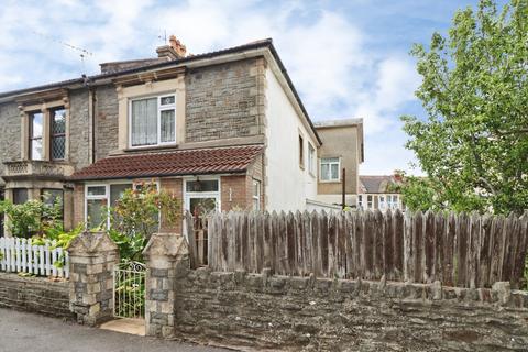 3 bed property, in Downend Road, £395,000