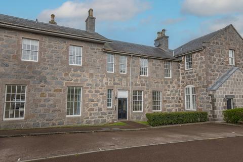 2 bed property, in Mary Elmslie Court, £125,000