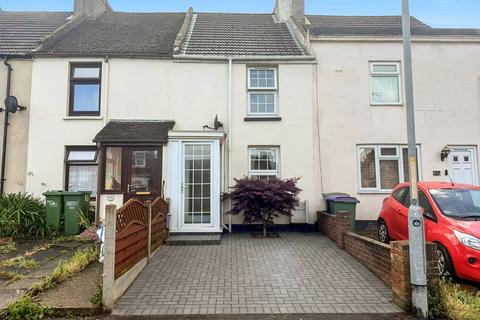 2 bed property, in Foord Road, £220,000