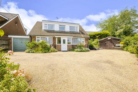 3 bed property, in Broad Oak, £425,000