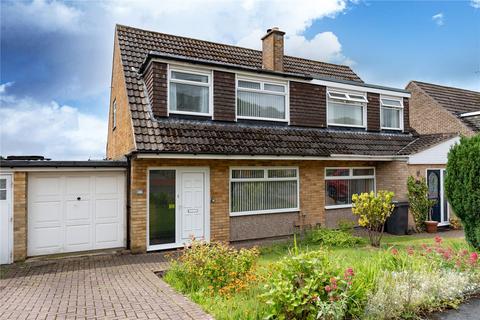 3 bed property, in Hunger Hills Drive, £360,000