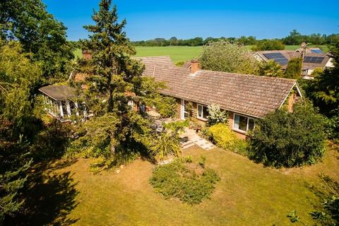 5 bed property, in Foundry Corner, £475,000