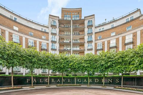 1 bed property, in Palgrave Gardens, £550,000