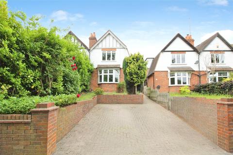 2 bed property, in Water Road, £425,000