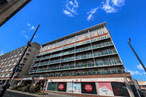 1 bed property, in Gower Street, £75,000