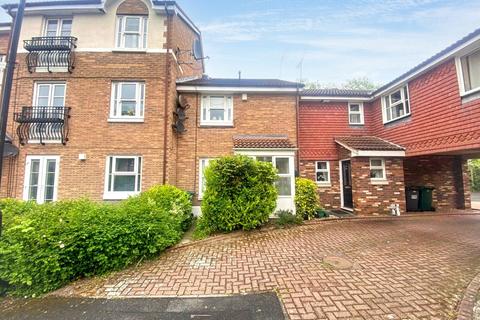 3 bed property, in Birkdale, £225,000
