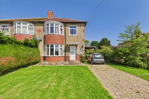 3 bed property, in Atwick Road, £275,000
