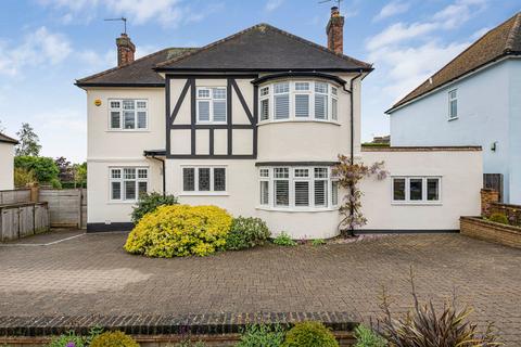 4 bed property, in Mountway, £1,075,000