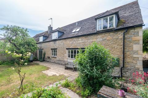 4 bed property, in Wood Road, £550,000