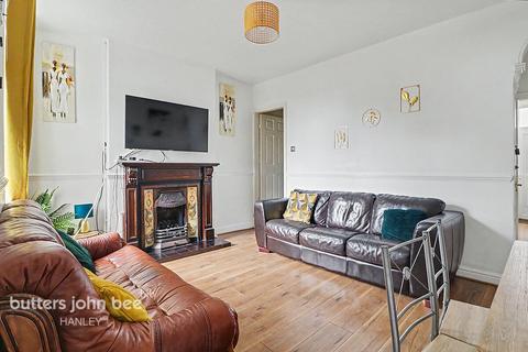 3 bed property, in Stoke-On-Trent ST6 1, £91,000