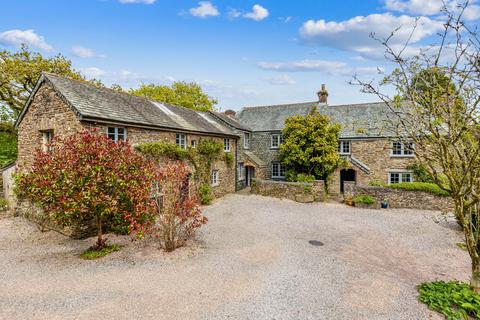 5 bed property, in Halwell, £2,250,000