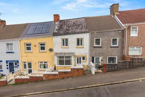 3 bed property, in Ormsby Terrace, £150,000