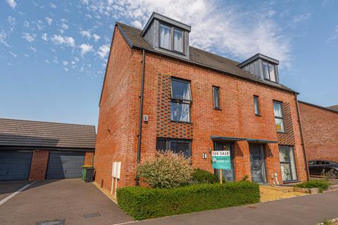 4 bed property, in Bessemer Drive, £330,000