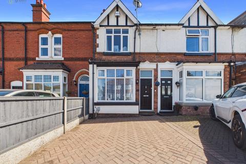 2 bed property, in Jockey Road, £290,000