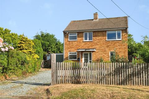 3 bed property, in Chapel Street, £395,000
