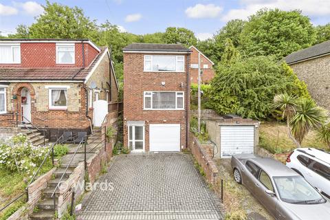 3 bed property, in Beacon Road, £235,000