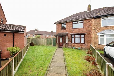 3 bed property, in Sandy Grove, £115,000