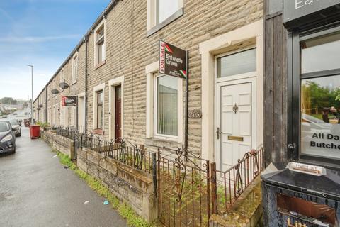 2 bed property, in Cog Lane, £75,000