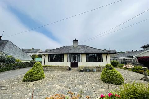 3 bed property, in Minffordd Road, £230,000