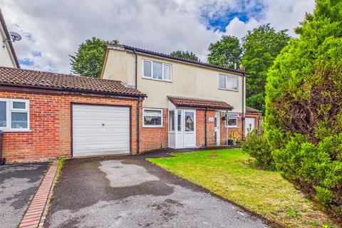 2 bed property, in Celandine Close, £335,000