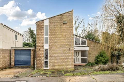 3 bed property, in Maltings Way, £260,000