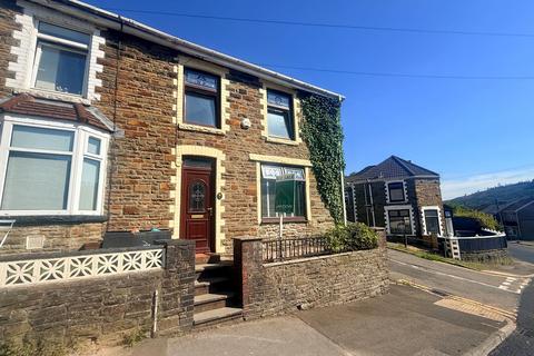 3 bed property, in Nanthir Road, £140,000