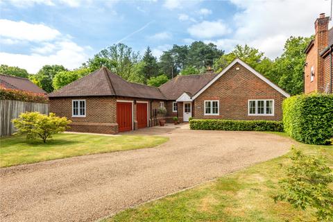 3 bed property, in Becket Wood, £865,000