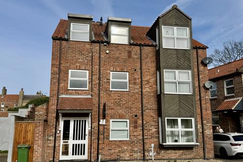 2 bed property, in Spencer Street, £135,000