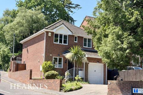 3 bed property, in Winston Park, £425,000