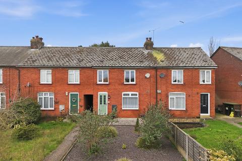 3 bed property, in Fenn Road, £270,000