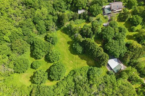 5 bed property, in Cot Hill, £800,000