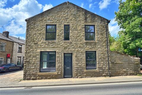2 bed property, in Burnley Road, £75,000