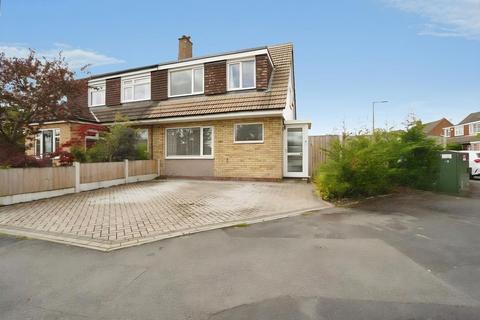 3 bed property, in Yew Tree Park Road, £415,000