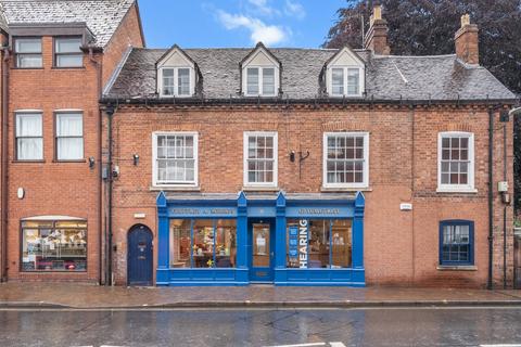 1 bed property, in St. Johns, £110,000