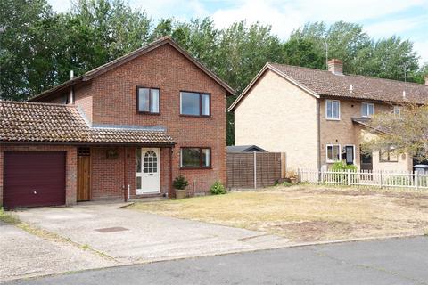 3 bed property, in Mulberry Close, £365,000