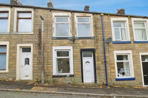 3 bed property, in Thomas Street, £75,000