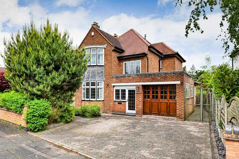 3 bed property, in Bedruthan, £450,000