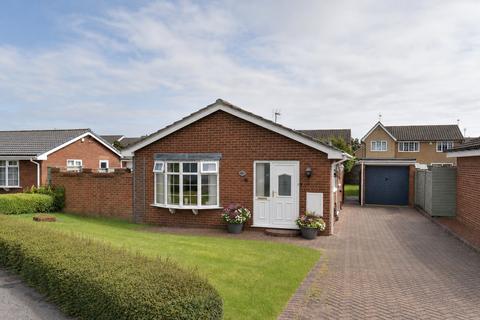 2 bed property, in South Vale, £300,000