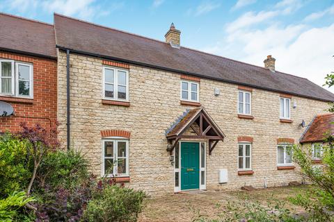 3 bed property, in Oxford Road, £390,000
