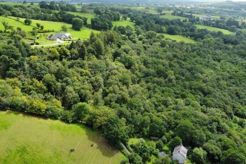 Studio, in Pen-y-Cae, £225,000