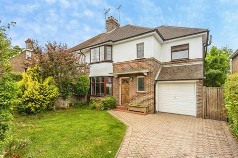 4 bed property, in Crescent Road, £700,000