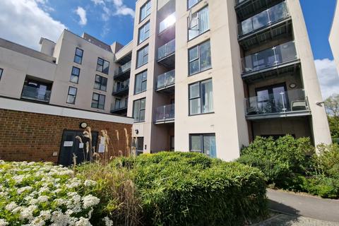 2 bed property, in Gemini Park WD6, £399,950