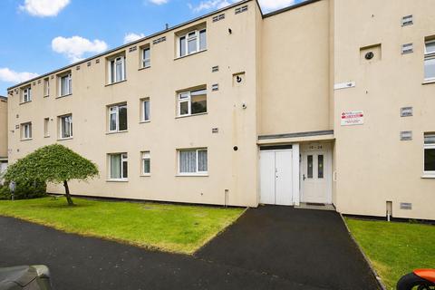 2 bed property, in St. Nazaire Close, £110,000