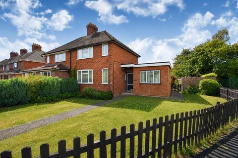 2 bed property, in School Lane, £365,000